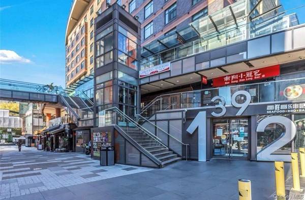 39-16 Prince ST #7E, Flushing, NY 11354