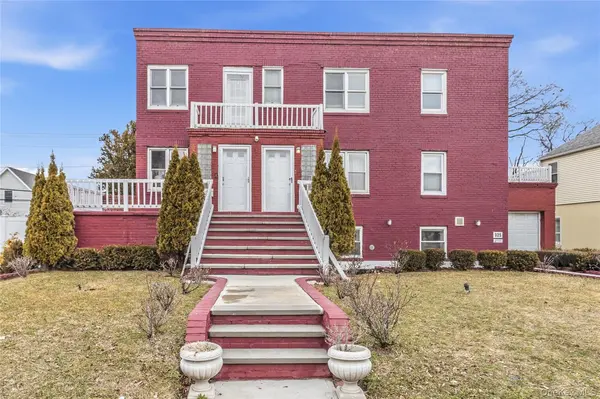325 E Park AVE, Long Beach, NY 11561