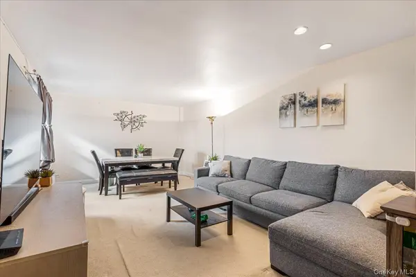 144-55 Melbourne AVE #3E, Flushing, NY 11367