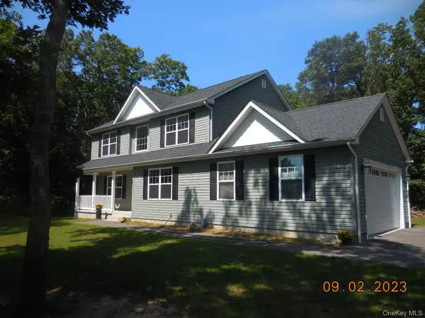 230 Expressway DR, Medford, NY 11763