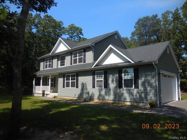 230 Expressway DR, Medford, NY 11763