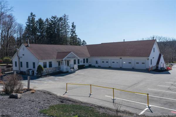 3348 State Route 208, Campbell Hall, NY 10916
