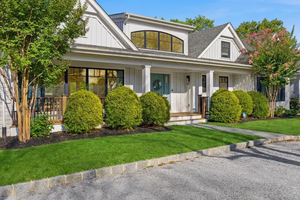 4 Post LN, Quogue, NY 11959