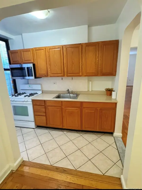 3017 Riverdale AVE #1F, Bronx, NY 10463