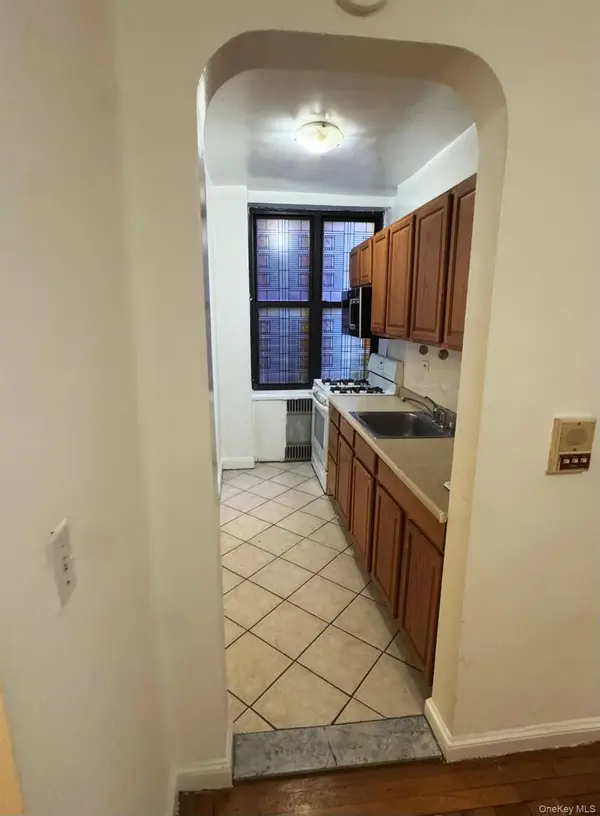 3017 Riverdale AVE #1F, Bronx, NY 10463