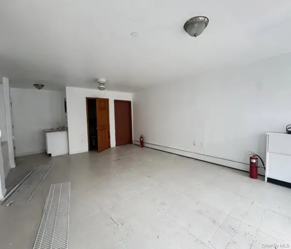 2590 41st ST, Astoria, NY 11103