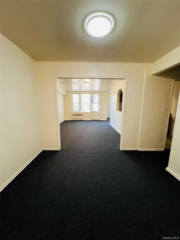 2385 Barker AVE #2U, Bronx, NY 10467