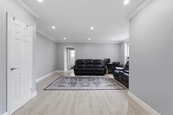 5639 Netherland AVE #5C, Bronx, NY 10471