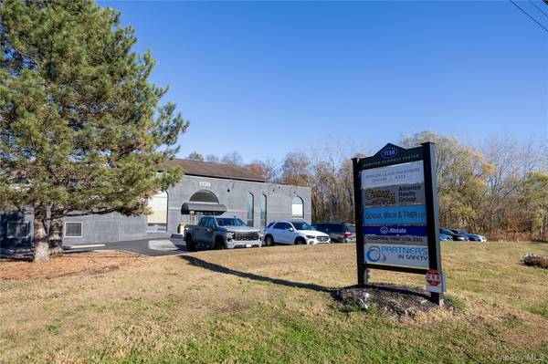 1136 Route 9 Route, Wappingers Falls, NY 12590