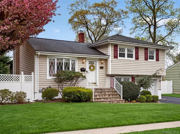 37 Maplewood BLVD, Suffern, NY 10901