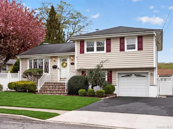 37 Maplewood BLVD, Suffern, NY 10901