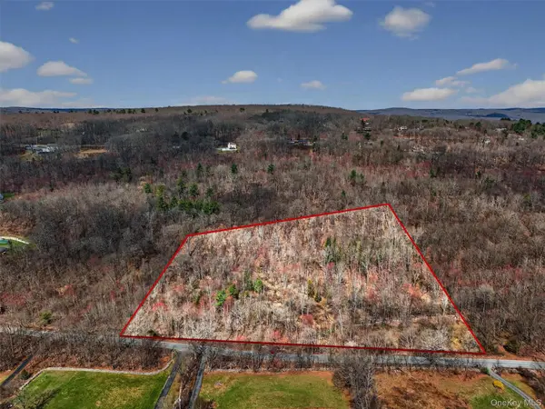Horton RD, Bloomingburg, NY 12721