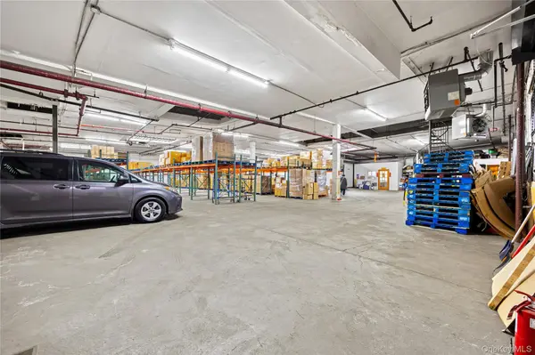 200 Cook ST, Brooklyn, NY 11206
