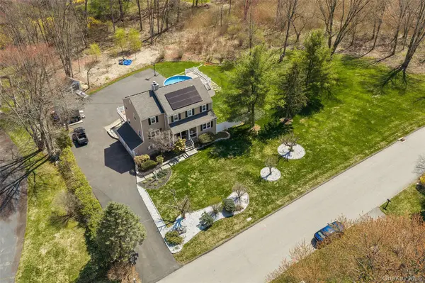 19 Peachtree DR, Cortlandt Manor, NY 10567