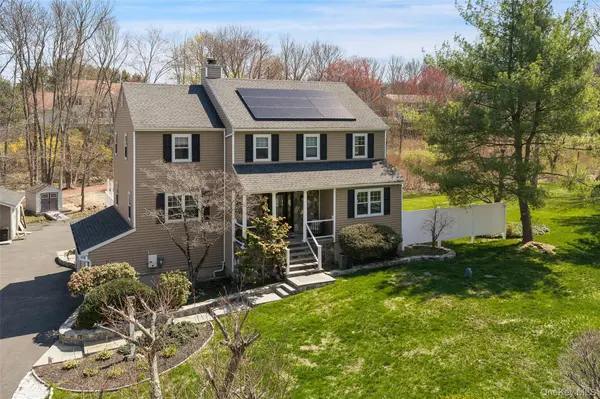 19 Peachtree DR, Cortlandt Manor, NY 10567