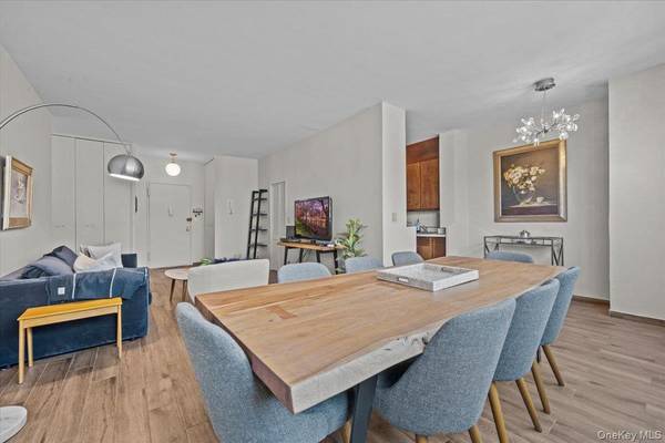 555 Kappock ST #4J, Bronx, NY 10463
