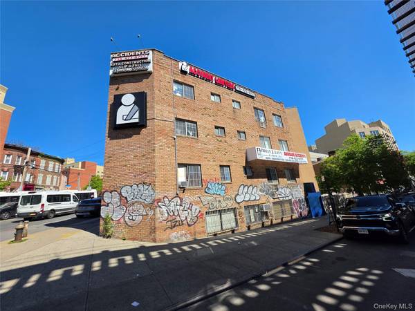 924 Rev James Polite AVE, Bronx, NY 10459