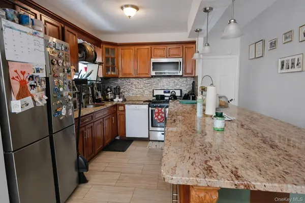 6934 Almeda AVE, Arverne, NY 11692