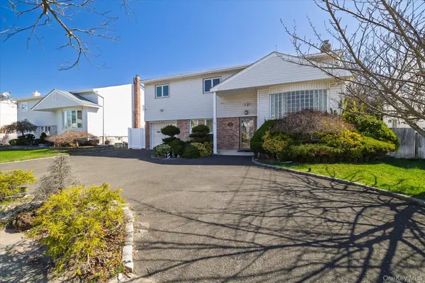 3447 Steven RD, Baldwin, NY 11510