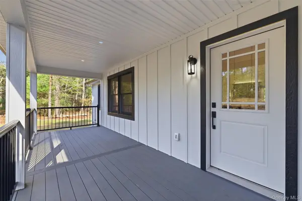 21 Crawford RD, Eldred, NY 12732