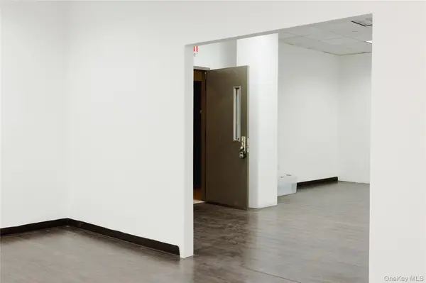 42-05 Parsons BLVD #C1, Flushing, NY 11355