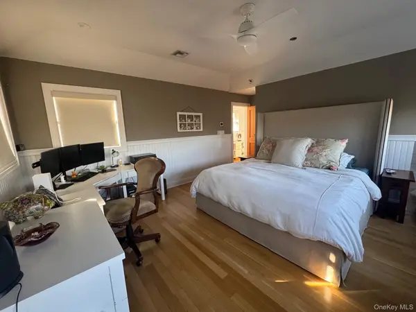 Address not disclosed, Ocean Beach, NY 11770
