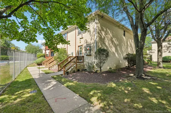148 Sneden PL #148, Spring Valley, NY 10977