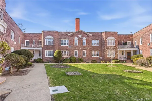 250 Central AVE #C111, Lawrence, NY 11559