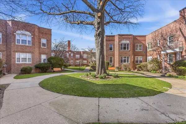250 Central AVE #C111, Lawrence, NY 11559