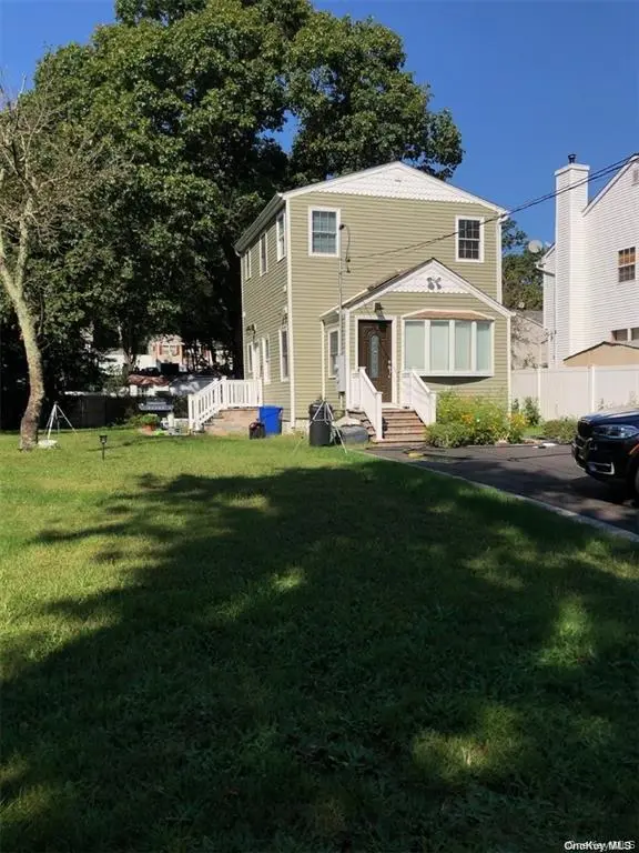 Address not disclosed, Ronkonkoma, NY 11779