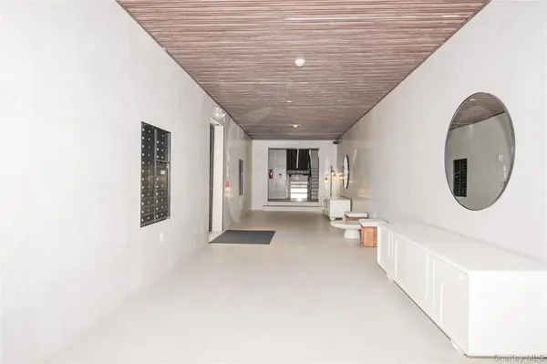 315 W Broadway #1L, Long Beach, NY 11561