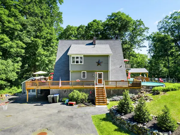 17 Hilltop AVE, Newburgh, NY 12550