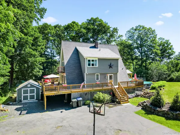 17 Hilltop AVE, Newburgh, NY 12550