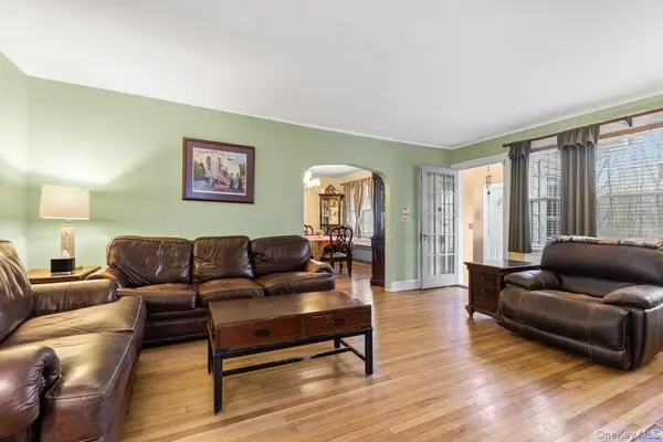 306 Hutchinson BLVD, Mount Vernon, NY 10552