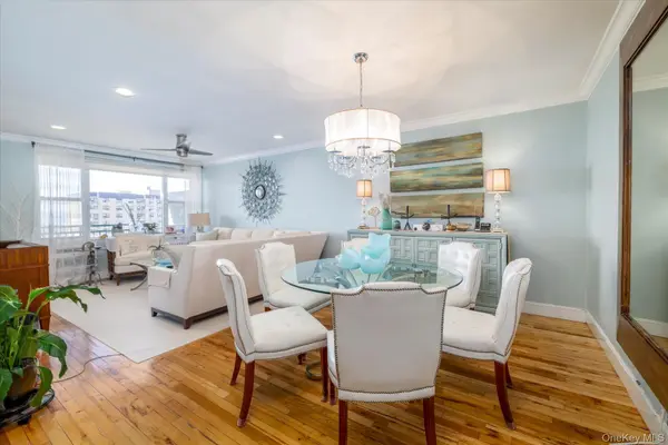 333 E Broadway #4H, Long Beach, NY 11561