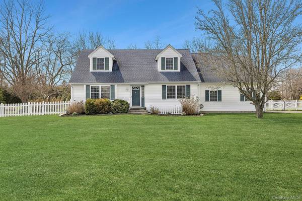 240 Lisa DR, Southold, NY 11971