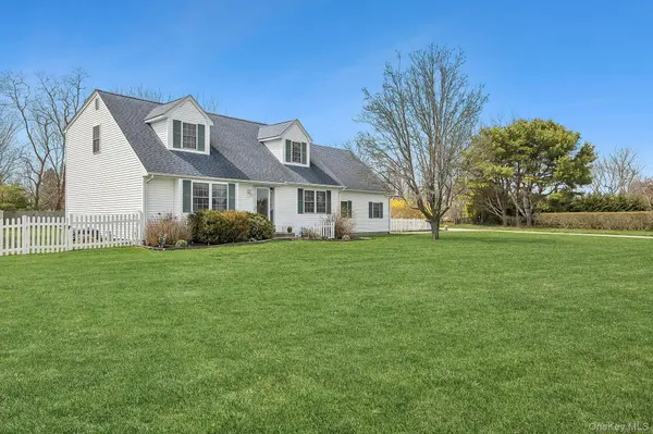 240 Lisa DR, Southold, NY 11971