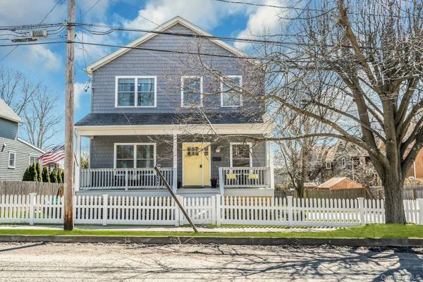 215 North ST, Greenport, NY 11944