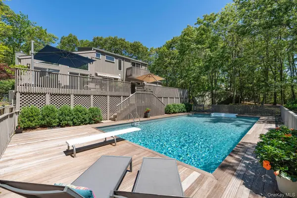 76 Island View DR, Sag Harbor, NY 11963