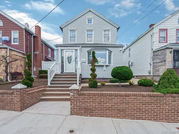 146-07 17th AVE, Whitestone, NY 11357