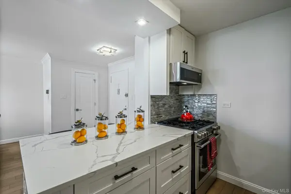 18-15 215th ST #15F, Bayside, NY 11360