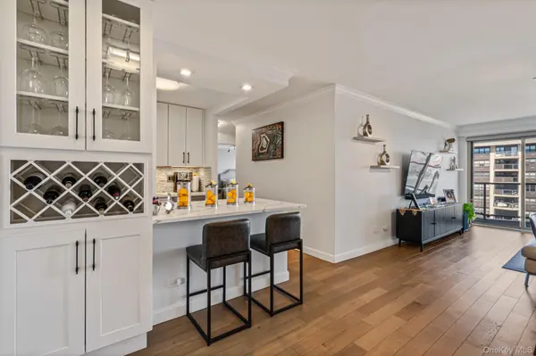 18-15 215th ST #15F, Bayside, NY 11360