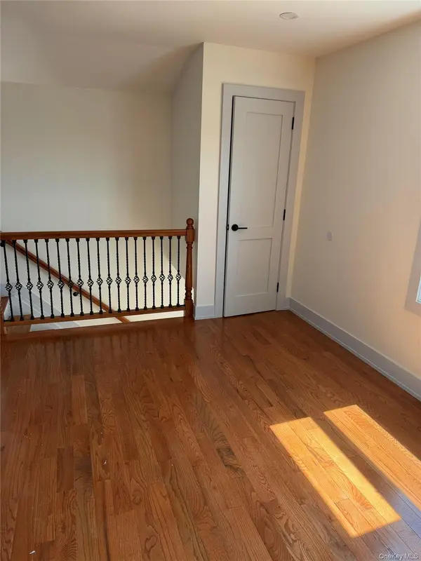 202-07 Linden BLVD, Saint Albans, NY 11412