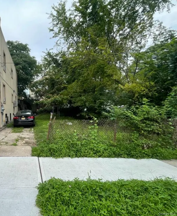 3148 Seymour AVE, Bronx, NY 10469