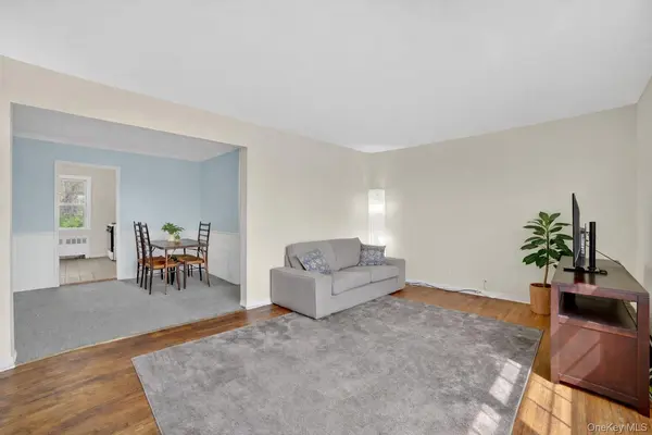 37 Fieldstone Drive #E4, Hartsdale, NY 10530