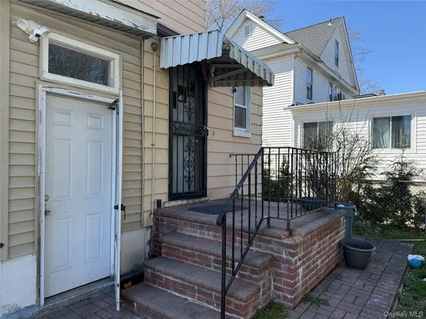 50 CHARLES ST, Roosevelt, NY 11575