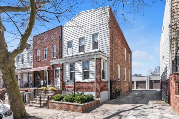 6858 76th ST, Middle Village, NY 11379