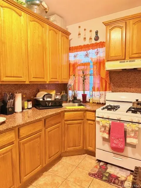 11146 Inwood ST, Jamaica, NY 11435