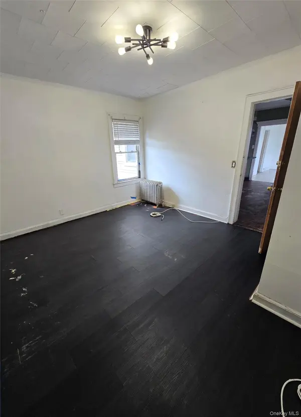 14262 Bascom AVE, Jamaica, NY 11436