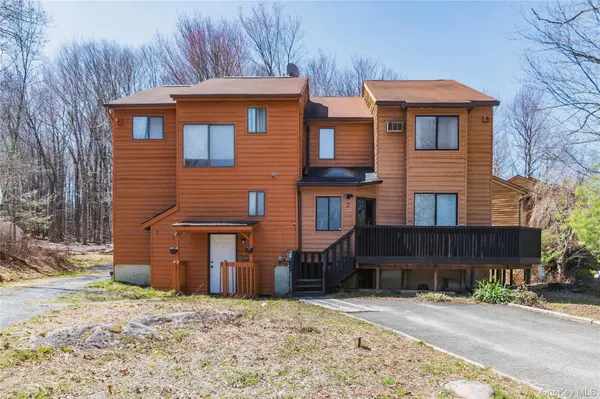 3 Edelweiss DR, Woodridge, NY 12789